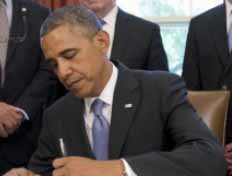 Obama signs Bipartisan Student Loan Bill